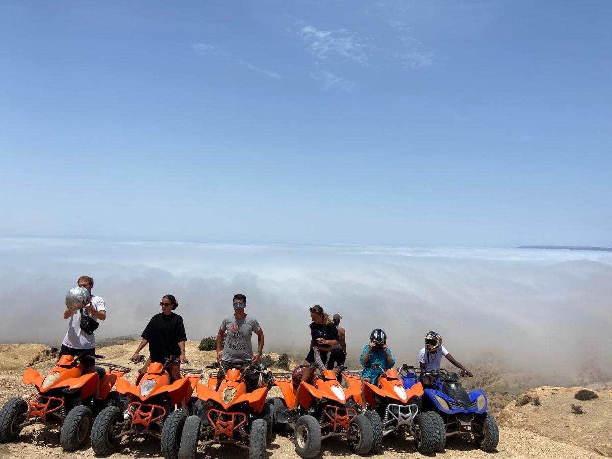 Anir Of Sea Tamraght Hostel Екстериор снимка