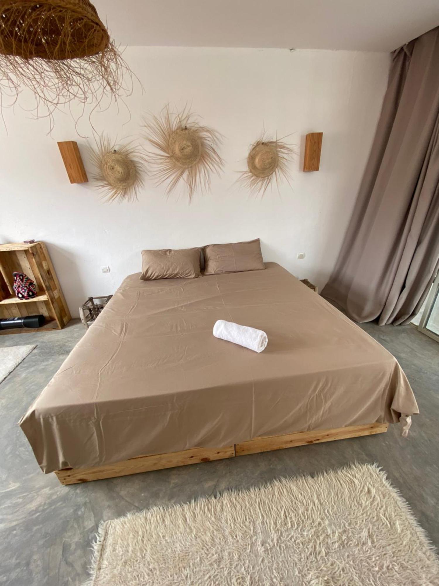 Anir Of Sea Tamraght Hostel Екстериор снимка